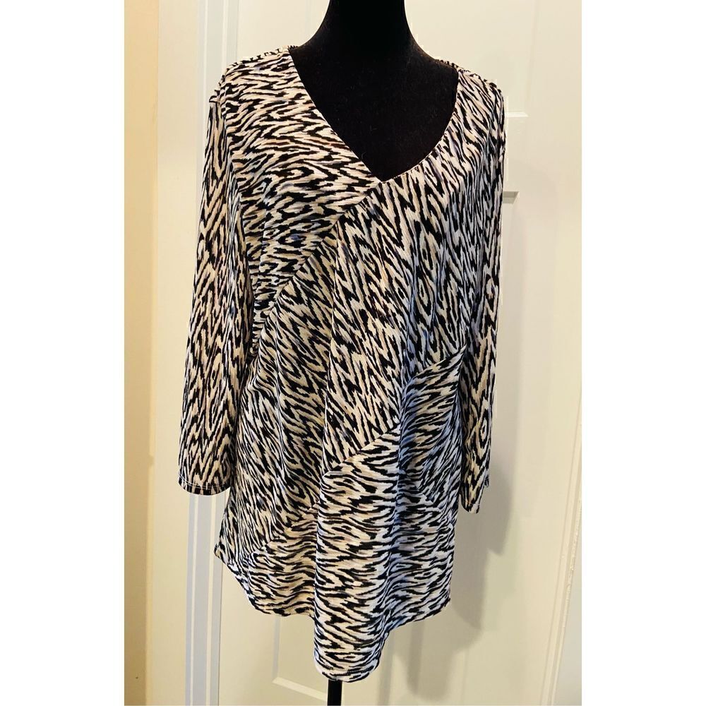 Dana Buchman Women's V Neck 3/4 Sleeves Animal/Zebra Print XL Stretch Tunic Top